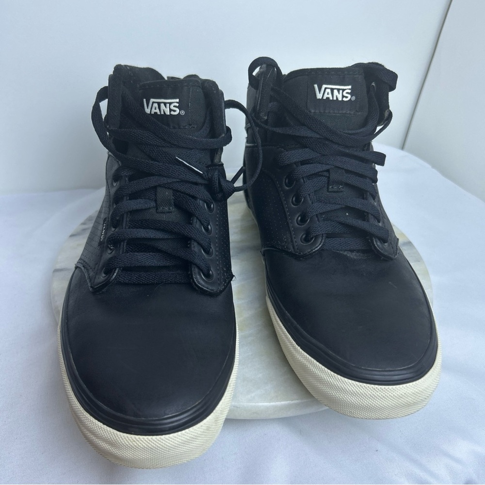 Vans Black Mid-Top Sneakers Classic Skate Style